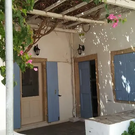 The Large Bougainvillea House Kýthira